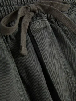 Spodnie dresowe ze sznurkiem w pasie