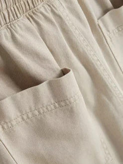 Spodnie dresowe ze sznurkiem w pasie