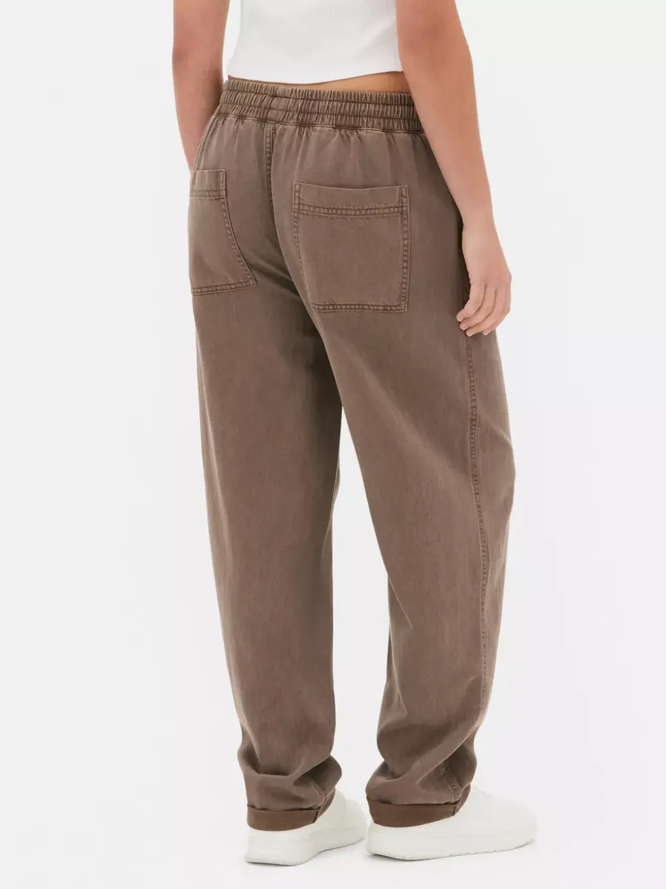 Spodnie dresowe ze sznurkiem w pasie