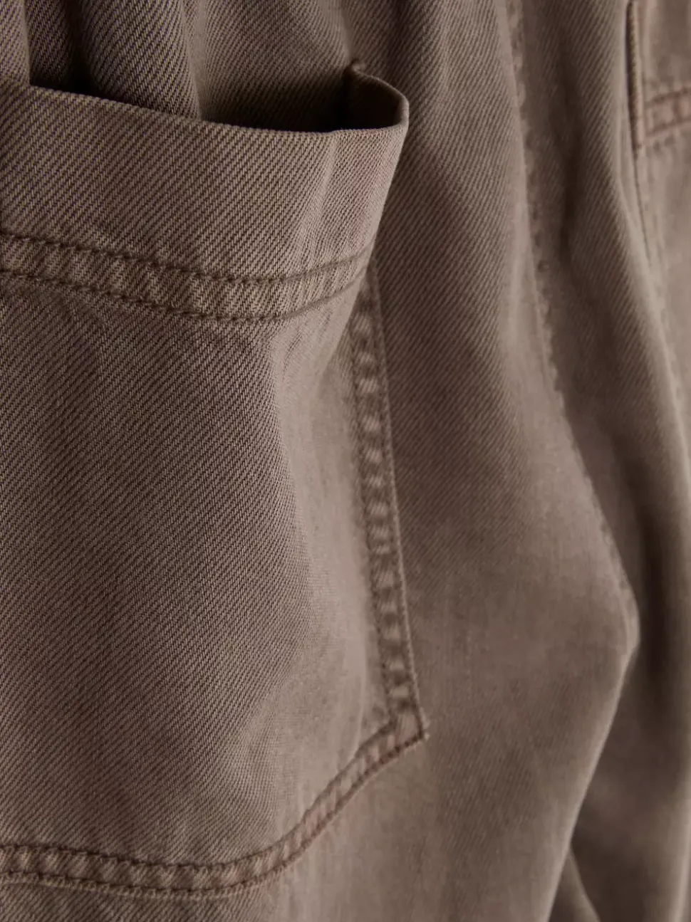 Spodnie dresowe ze sznurkiem w pasie