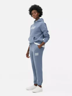 Sportowe spodnie dresowe ściągane sznurkiem