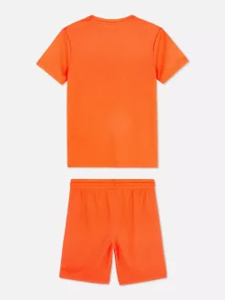 Sportowy komplet z topem i szortami