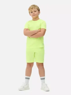 Sportowy komplet z topem i szortami