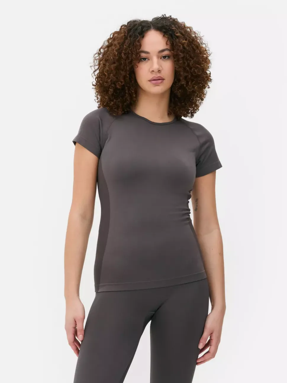 Sportowy top z krótkim rękawem bez szwów