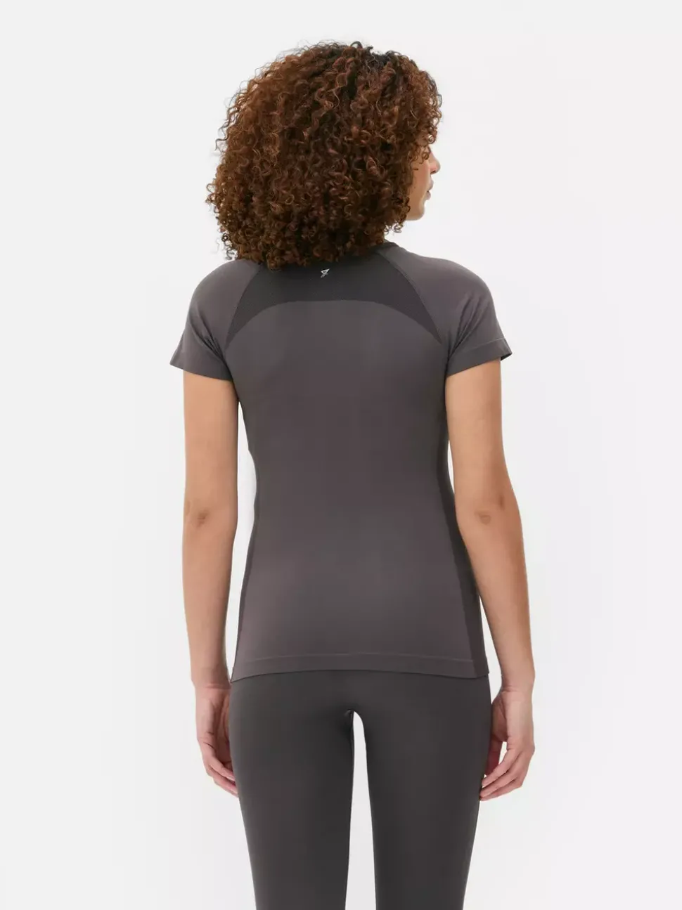 Sportowy top z krótkim rękawem bez szwów