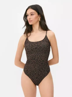 Strój kąpielowy z głębokim dekoltem Paula Echevarría