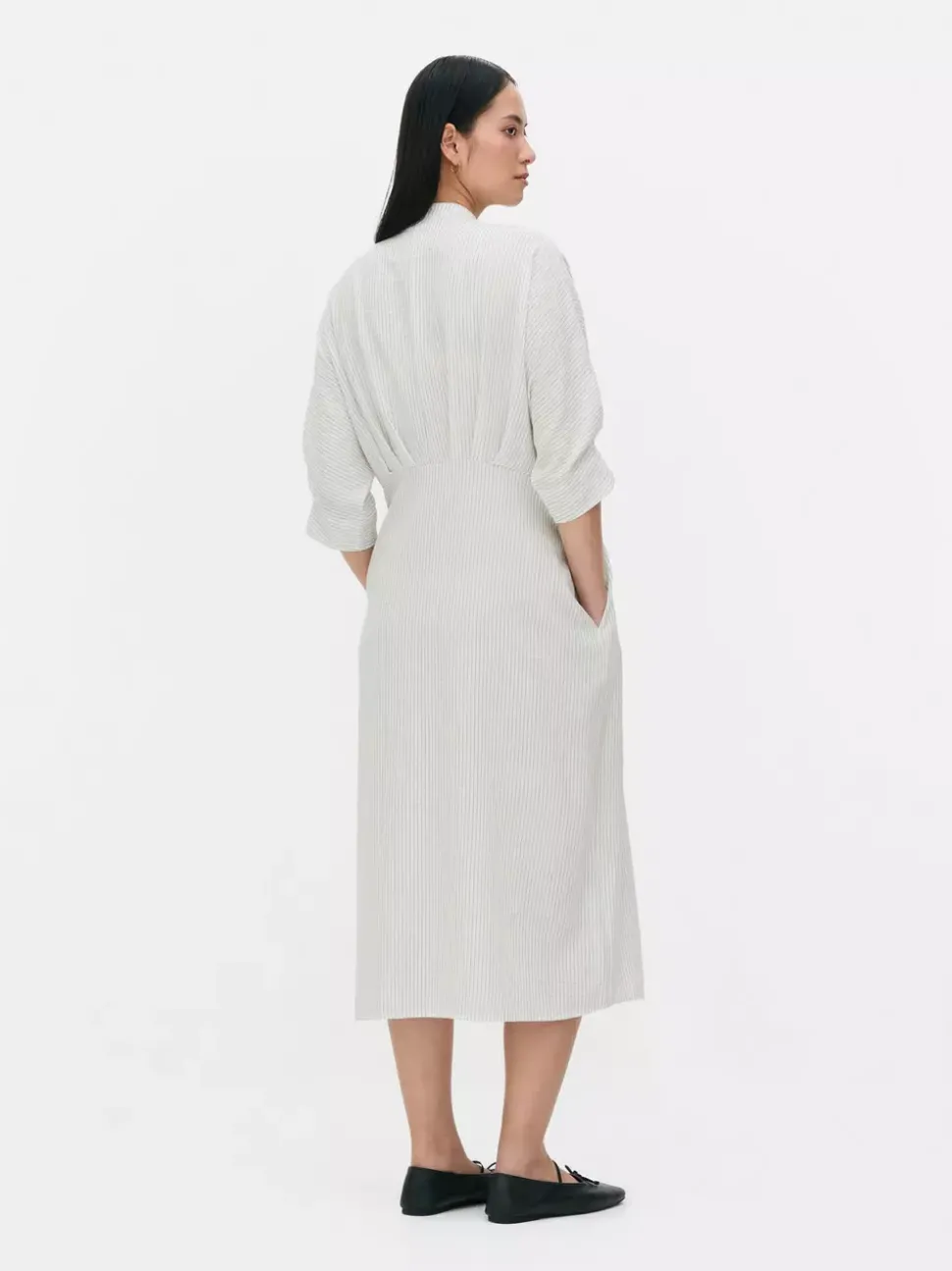 Sukienka koszulowa midi The Edit