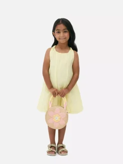 Sukienka z marszczonym obszyciem i haftem angielskim