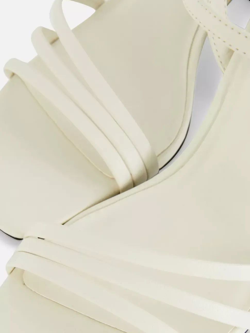 Szerokie sandały z paskami na klockowym obcasie