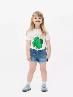 Szorty jeansowe z postrzępionym wykończeniem nogawek