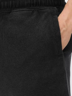 Szorty oversize o waflowej fakturze