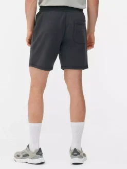 Szorty sportowe ze sznurkiem ściągającym