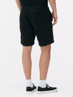 Szorty ze sznurkiem w talii i napisem Los Angeles