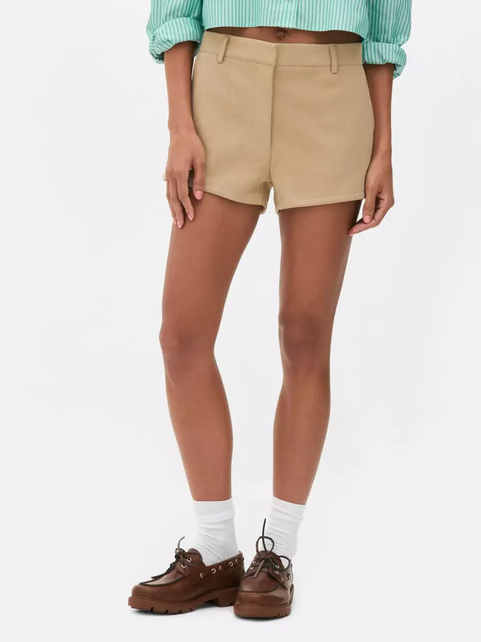 Szorty ze sztucznego zamszu