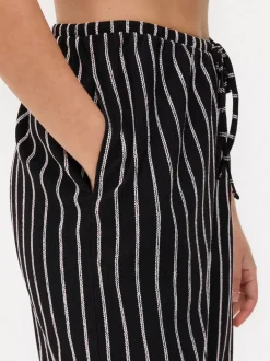 Teksturowane spodnie z szeroką nogawką, część zestawu