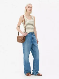 Top bez rękawów z głębokim dekoltem Essential