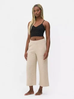 Top na ramiączkach z koronkowym obszyciem