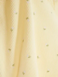 Top na ramiączkach z koronkowym obszyciem