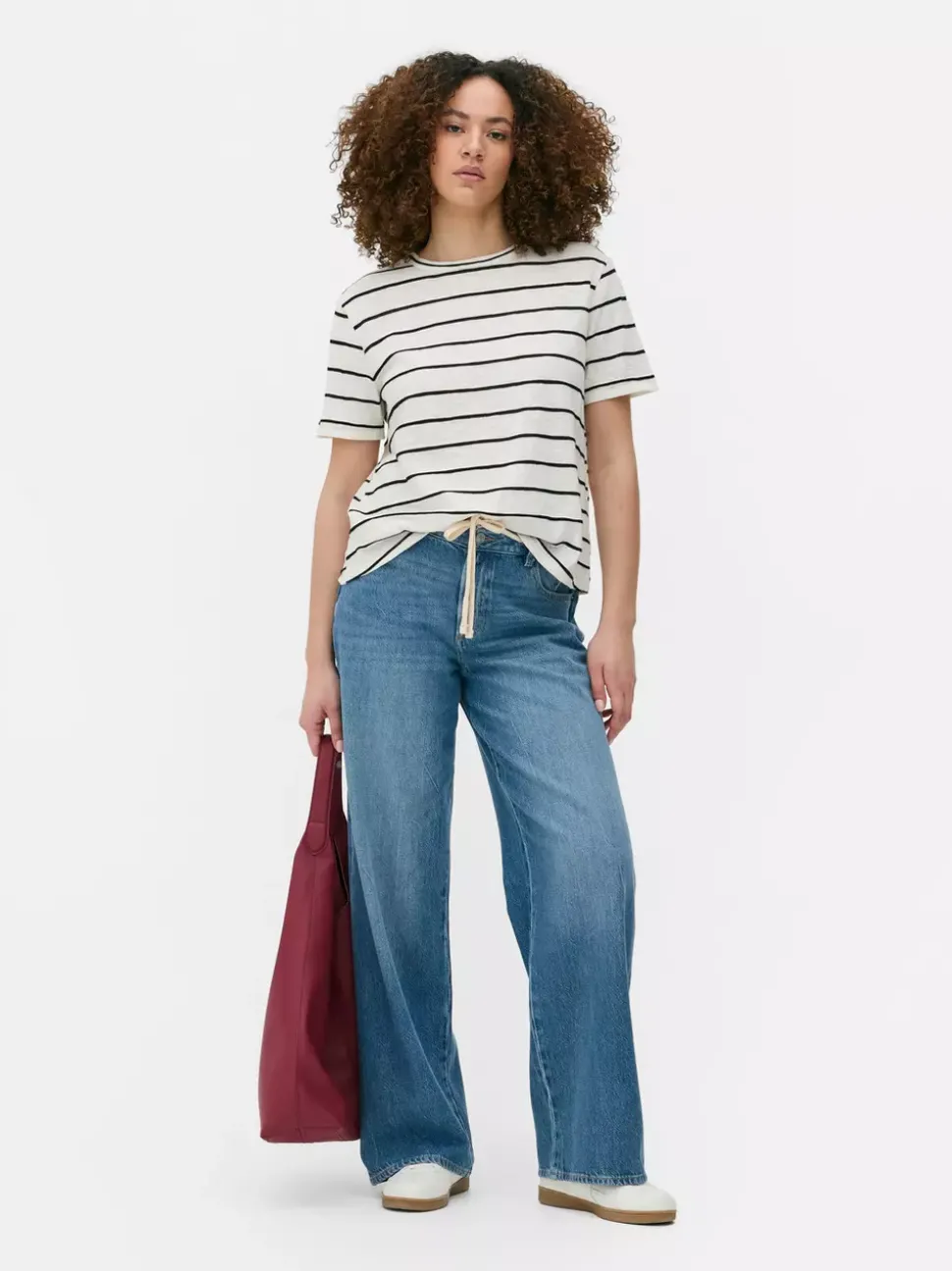 Top z krótkim rękawem i teksturowanymi paskami