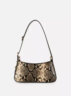 Torba z ozdobną klamrą