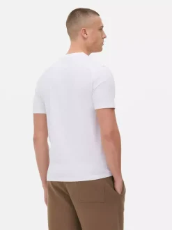 T-shirt o kroju slim