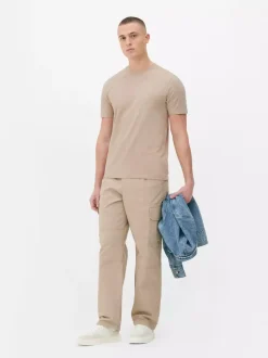 T-shirt o kroju slim fit w jednolitym kolorze