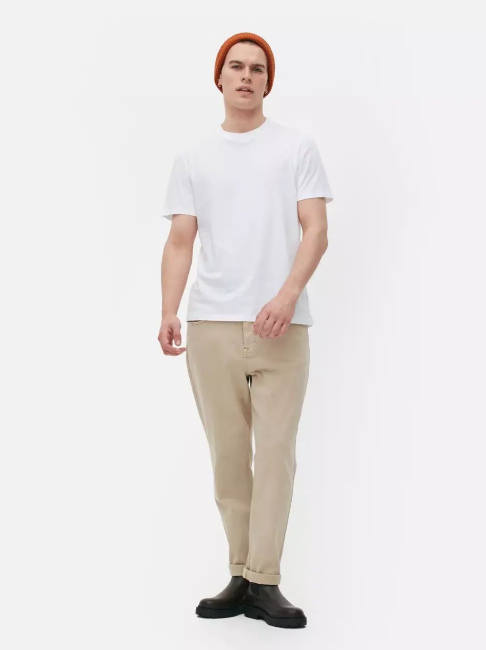 T-shirt o standardowym kroju