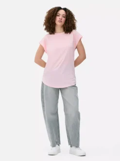 T-shirt o wydłużonym kroju Essential