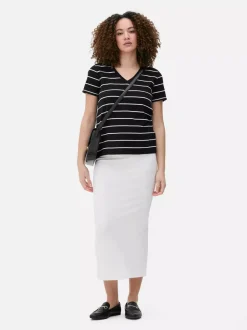 T-shirt w paski z dekoltem w serek