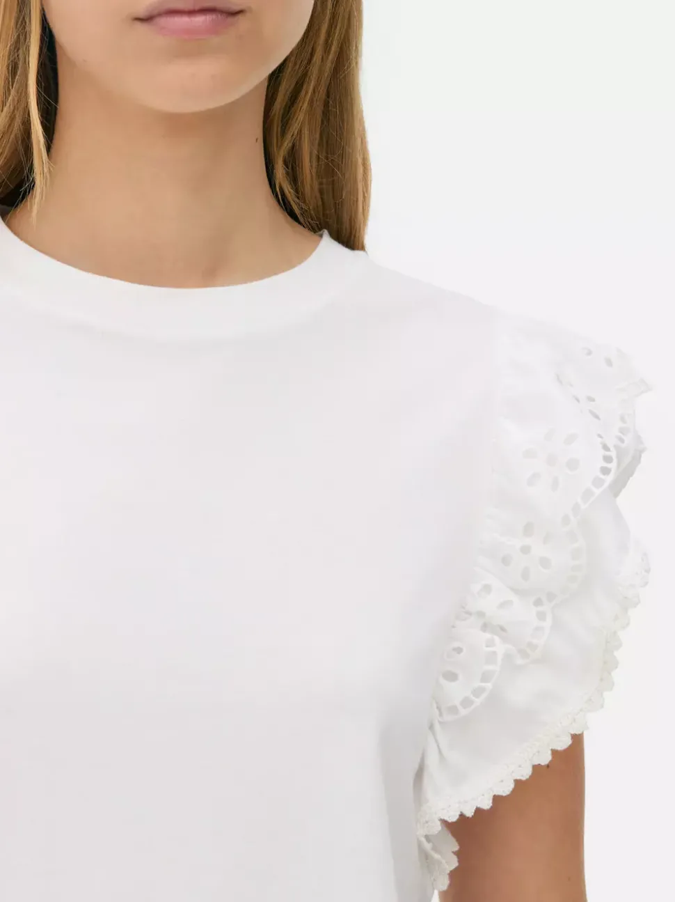 T-shirt z krótkim rękawem z haftem