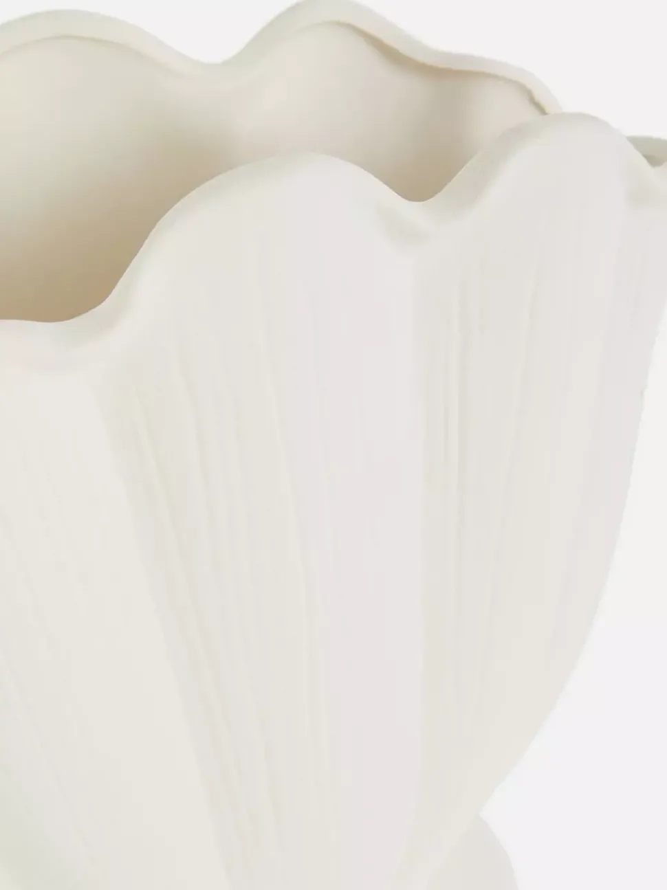 Wazon ceramiczny w kształcie muszli