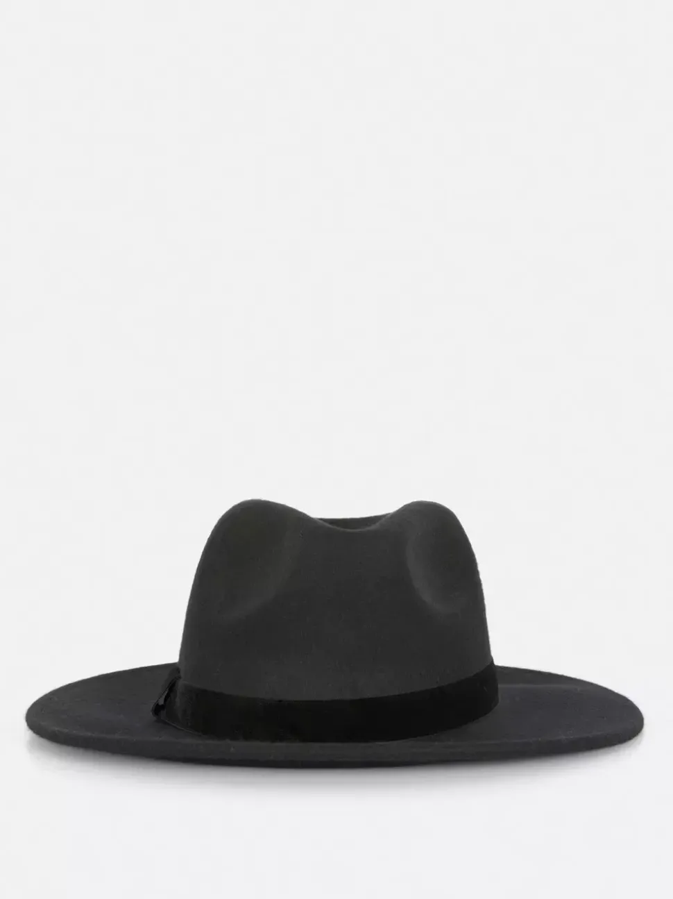 Wełniany kapelusz typu fedora