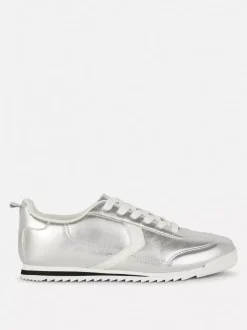 Wąskie buty sportowe retro