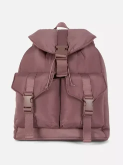 Wyściełany plecak z wieloma kieszeniami