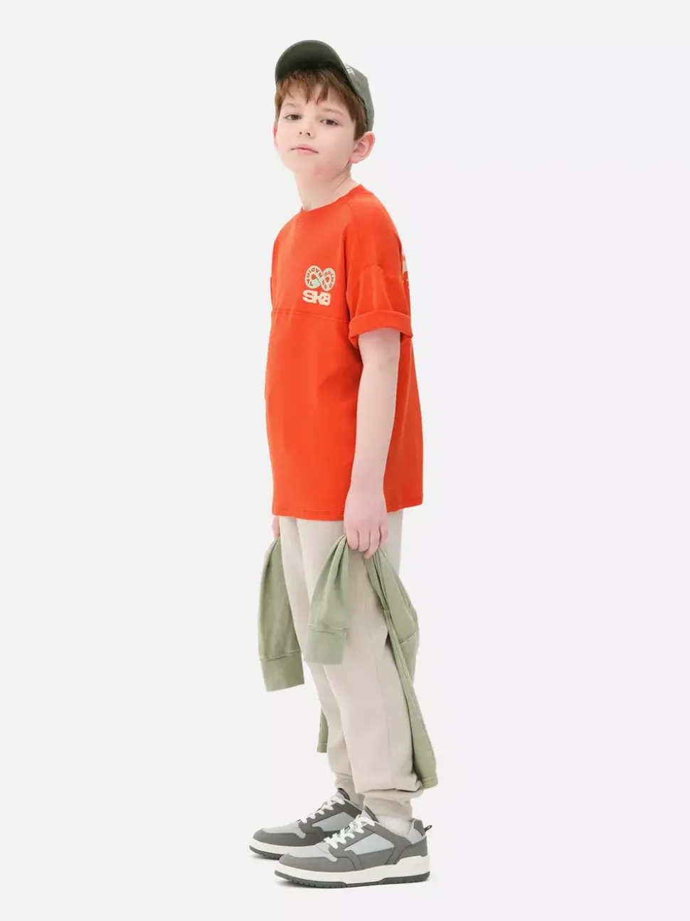 Wyszywany T-shirt SK8