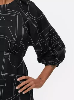 Wzorzysta sukienka midi