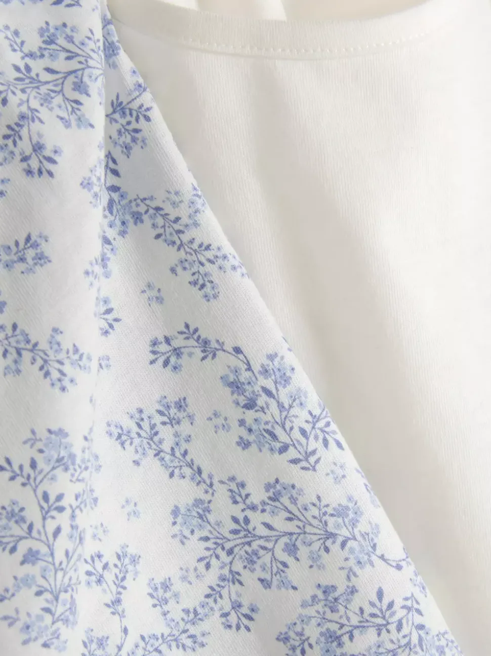 Zestaw piżamowy z bezrękawnikiem i szortami