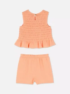 Zestaw z bluzką i szortami z marszczeniami