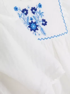 Zestaw z szortami z haftem