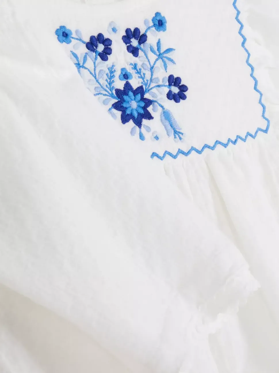 Zestaw z szortami z haftem